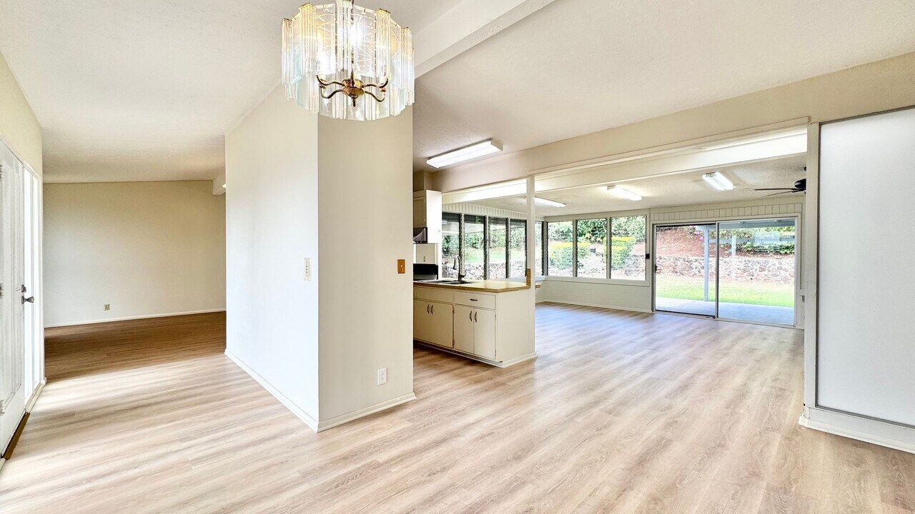 98-1204-1204 Pakalana St in Aiea, HI - Building Photo