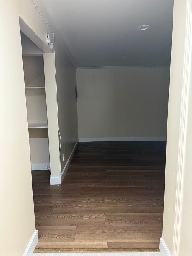 property at 1927 Los Padres Dr