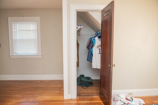 18 Thompson St in Hamden, CT - Building Photo - Building Photo