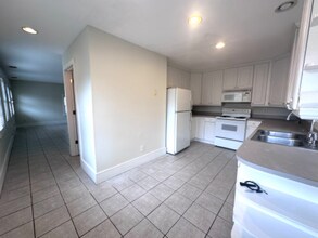 14 Elizabeth St in Charleston, SC - Building Photo - Building Photo