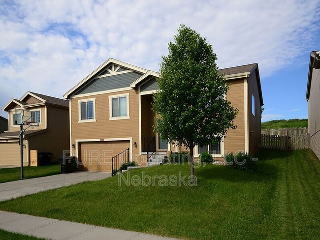 7918 S 190th Ave in Omaha, NE - Building Photo - Building Photo