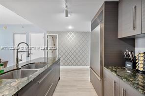 485 Brickell Ave, Unit # 4309 in Miami, FL - Foto de edificio - Building Photo