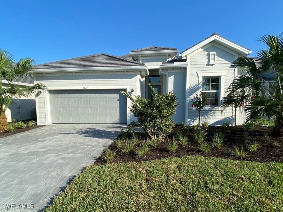 5947 Sunningdale St in Ave Maria, FL - Building Photo