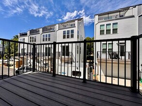1015 Kokomo Ln in Charlotte, NC - Building Photo - Building Photo