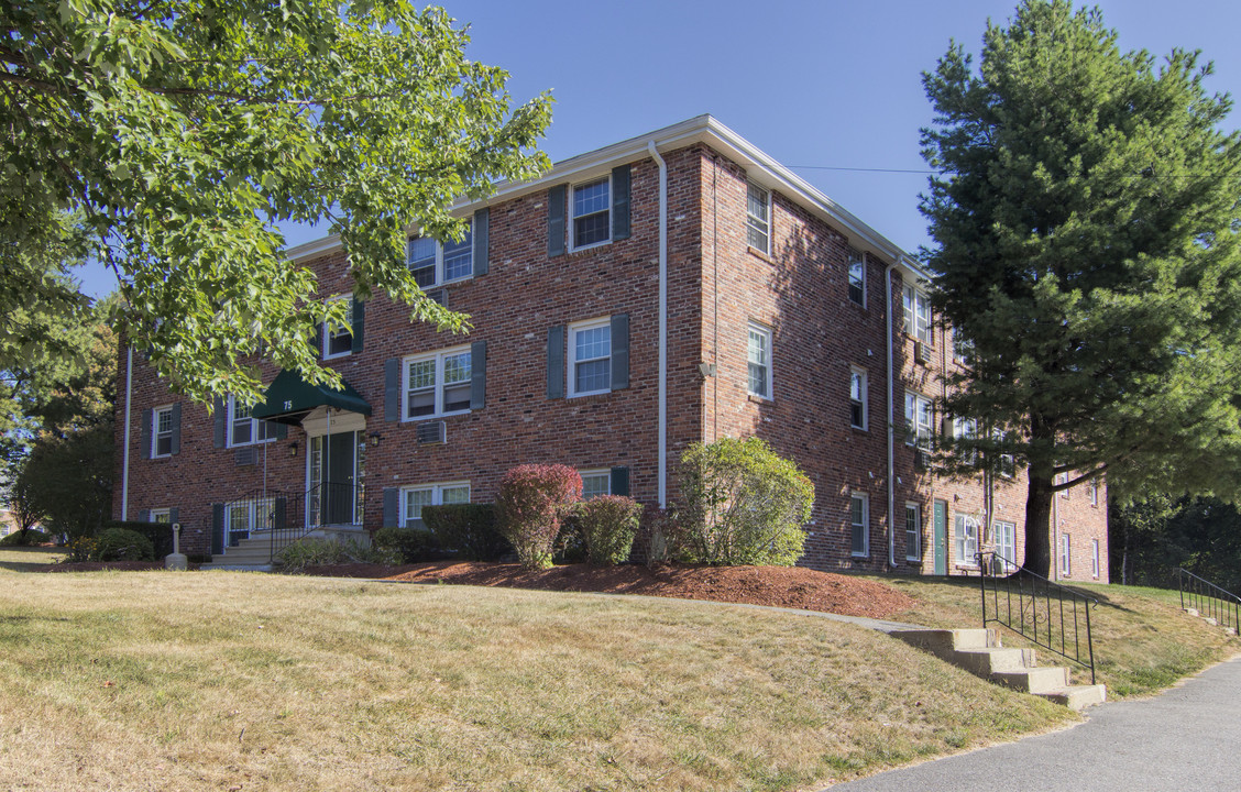 Ridgewood Condo in Gardner, MA - Building Photo