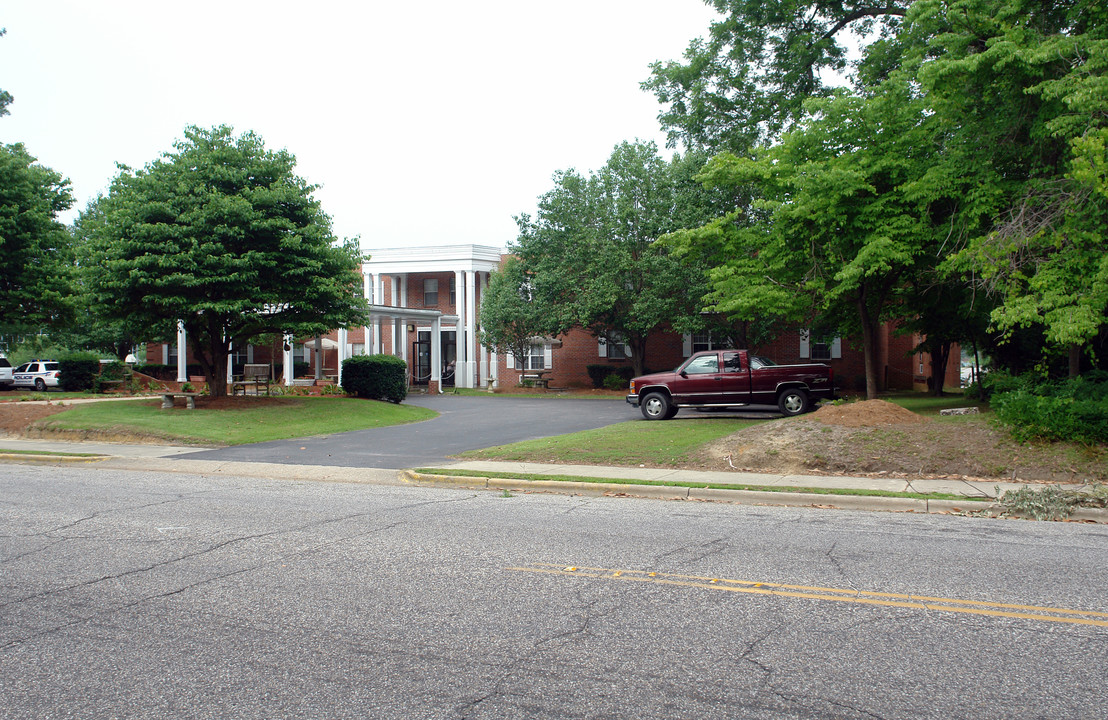 Madison Hill Apartments in Whiteville, NC - Building Photo