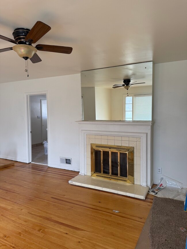 3585 S 900 E in Salt Lake City, UT - Foto de edificio - Building Photo