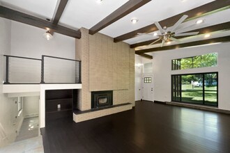 2645 Hickory Ct in Bloomfield Hills, MI - Building Photo - Building Photo