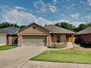 6741 NW 125th Ct in Oklahoma City, OK - Building Photo - Building Photo