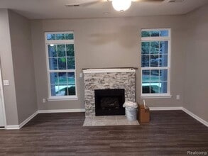 18103 Addington Dr in Commerce Township, MI - Building Photo - Building Photo