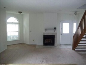 4601 Georgetown Pl in Virginia Beach, VA - Building Photo - Building Photo