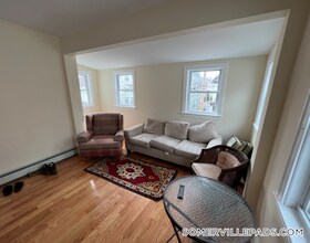 11 Burnham St, Unit 3 in Somerville, MA - Foto de edificio - Building Photo