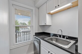 267 Pleasant St in Gardner, MA - Building Photo - Building Photo