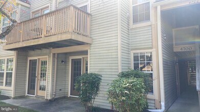 4700 Dorsey Hall Dr in Ellicott City, MD - Building Photo - Building Photo
