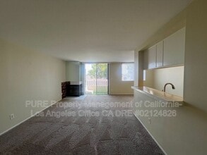 28006 S Western Ave in San Pedro, CA - Foto de edificio - Building Photo