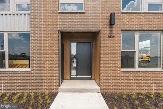 3029 Bridgeview walk in Philadelphia, PA - Building Photo - Building Photo
