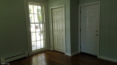 64 Main St-Unit -Down in Roxbury Township, NJ - Building Photo - Building Photo