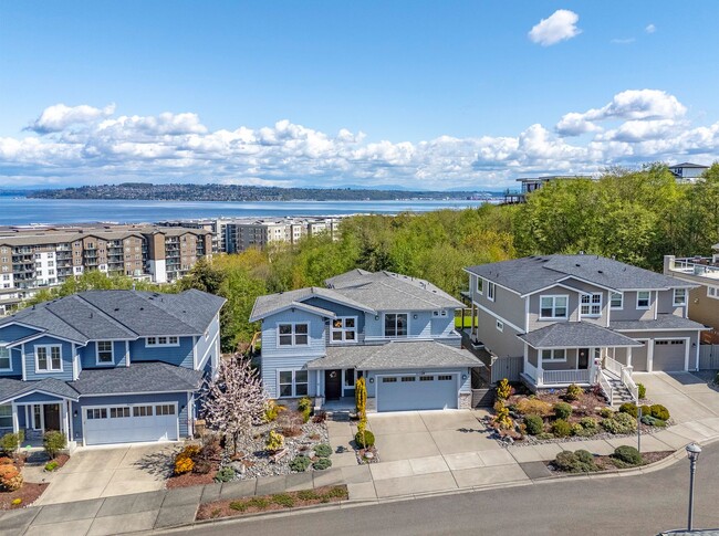 property at 5015 N Villard St