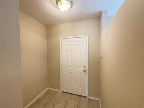 8522 Hunters Key Cir in Tampa, FL - Building Photo - Building Photo