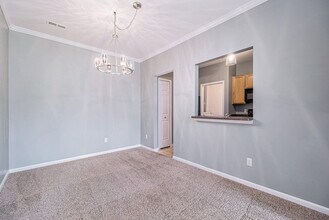 8104 Addington Dr in Commerce Township, MI - Building Photo - Building Photo