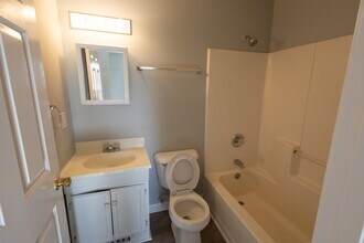 135 W 14th Ave in Bowling Green, KY - Building Photo - Building Photo