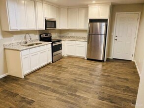3808 Paola St, Unit 2 in Edinburg, TX - Building Photo - Building Photo