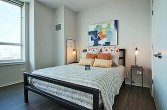 710 W Adams St in Chicago, IL - Building Photo - Building Photo