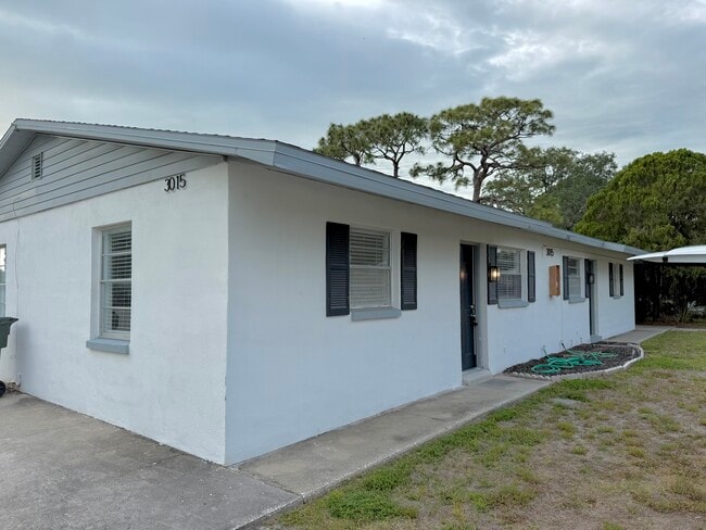 3015 Adrian Ave, Unit A