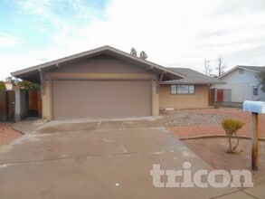 1428 E Harmony Ave in Mesa, AZ - Building Photo - Building Photo