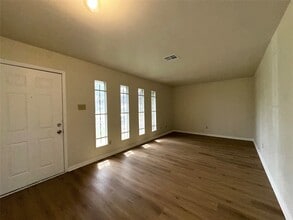 6023 Belarbor St in Houston, TX - Building Photo - Building Photo