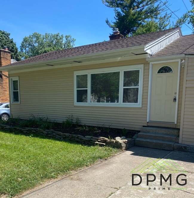 property at 211 S Clemens Ave