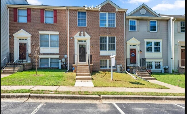 2407 Warm Spring Way in Odenton, MD - Building Photo - Building Photo