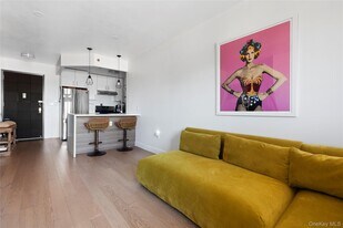 62-98 Woodhaven Blvd in New York, NY - Building Photo