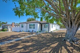 197 Twin Oaks Cir in Chula Vista, CA - Building Photo