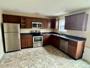 1 E Main St in Washingtonville, NY - Building Photo - Building Photo