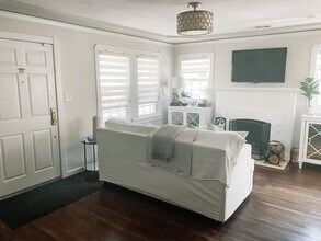 2315 Dwight Way in Stockton, CA - Building Photo - Building Photo