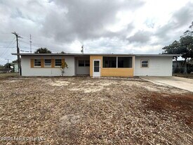 1595 Hilldale Rd in Titusville, FL - Building Photo