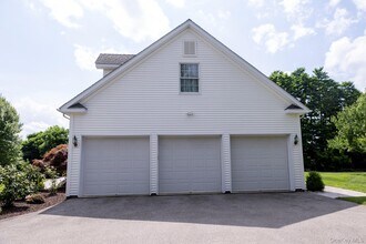 209 NY-343 in Millbrook, NY - Building Photo - Building Photo