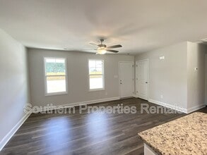 529 Hamlet Dr in Broadway, NC - Building Photo - Building Photo