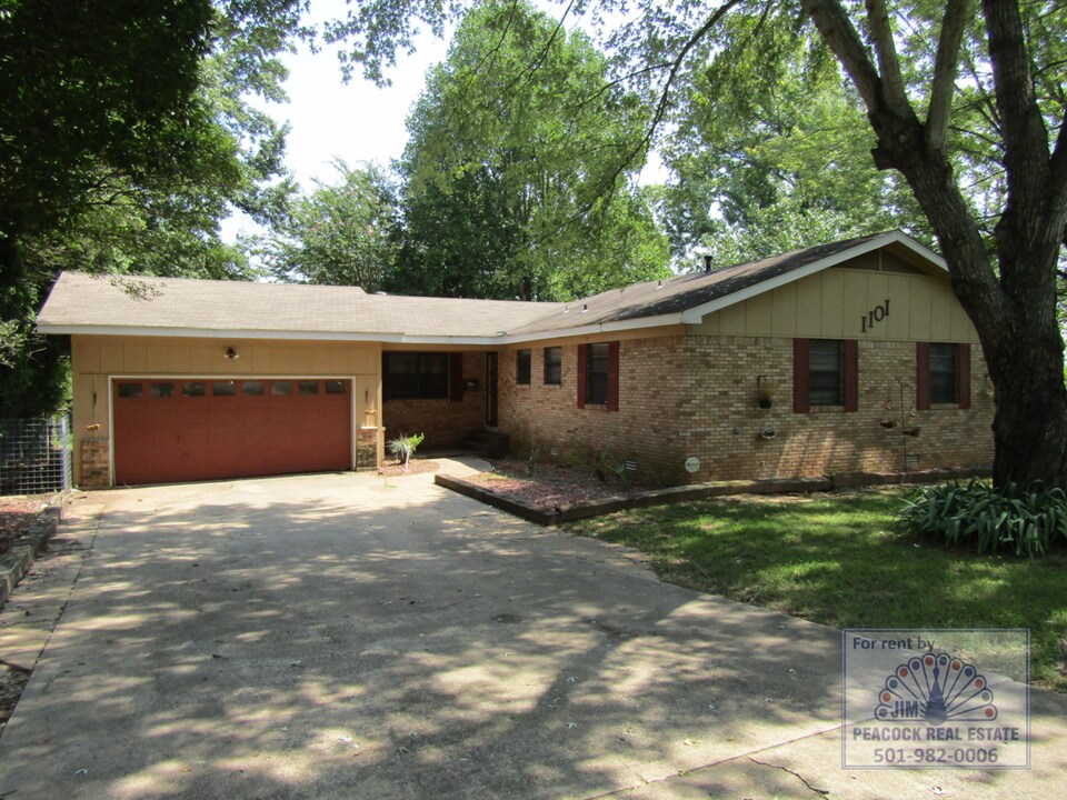 1101 N Gray St in Jacksonville, AR - Building Photo