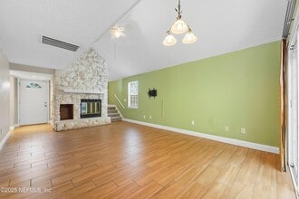 8542 Goldeneye Ln, Unit 2 in Jacksonville, FL - Building Photo - Building Photo