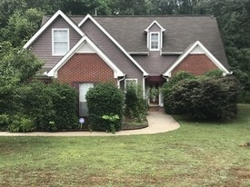 92 Mosswood Ct in Newnan, GA - Building Photo