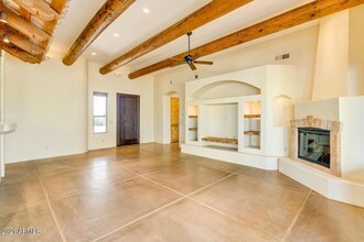 37910 N 17th Pl in Phoenix, AZ - Foto de edificio - Building Photo