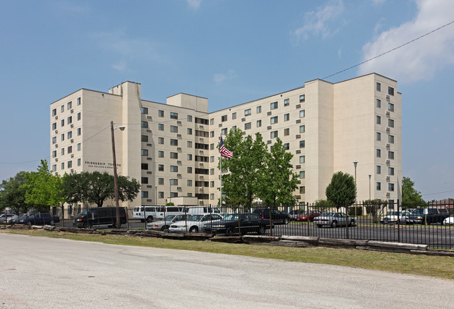 Friendship Towers I in Dallas, TX - Building Photo - Building Photo