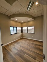 41 W Division St in Evansville, IN - Building Photo