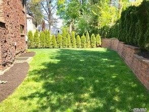 5 Rockcrest Rd in Manhasset, NY - Building Photo - Building Photo
