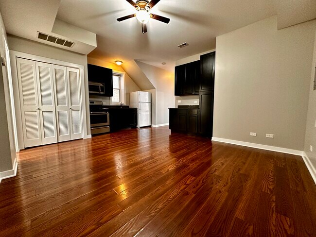 3222 S Aberdeen St in Chicago, IL - Building Photo - Building Photo