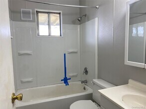 40 Yacht Club Rd in Babylon, NY - Building Photo - Building Photo