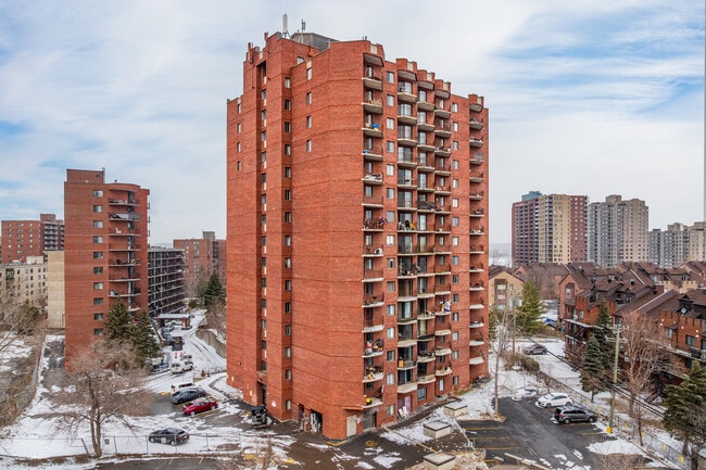 Chateau Beaurivage in Montreal Nord, QC - Building Photo - Building Photo