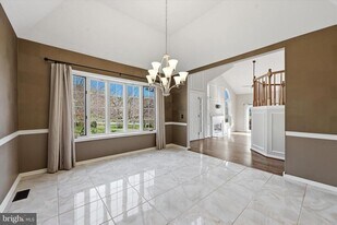 36 Southampton Parish Rd in Landenberg, PA - Building Photo